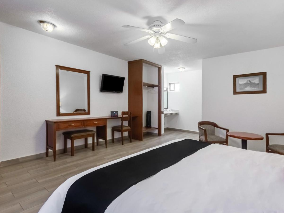 Capital O Mansion Los Arcos, San Luis Potosi Ngoại thất bức ảnh